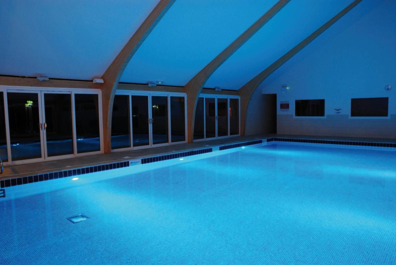 Kingfisher Hot Tub & Log Burner House On Premium Lakeside With Resort Facilities St Columb Major Exterior foto